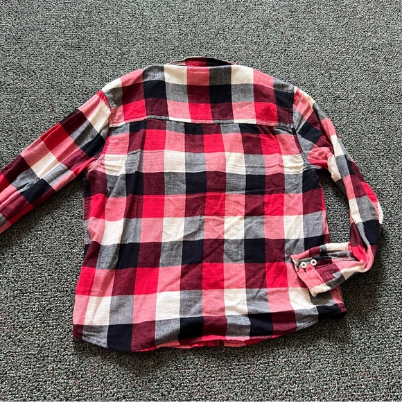 FOREVER21 Red Black & White Plaid Long-Sleeve Button Down Shirt Modest Top Sz S - Picture 7 of 16